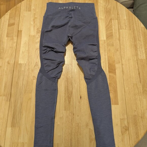 Alphalete Aero Leggings - Size Medium - Picture 7 of 9